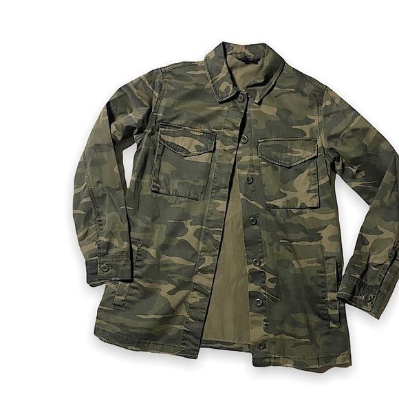 TOPSHOP CAMO JACKET - Picture 1 of 4